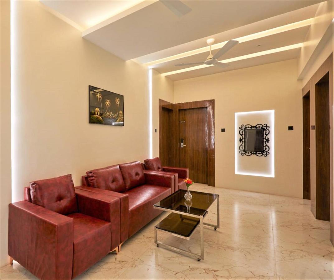 Hotel Rose Gold Ahmednagar Kültér fotó