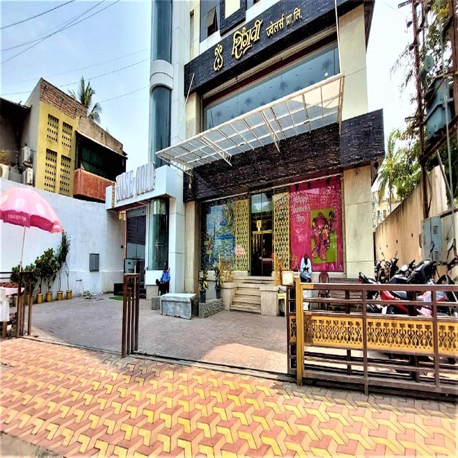 Hotel Rose Gold Ahmednagar Kültér fotó